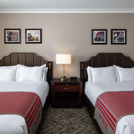 The Higgins Hotel New Orleans, Curio Collection By Hilton Esterno foto