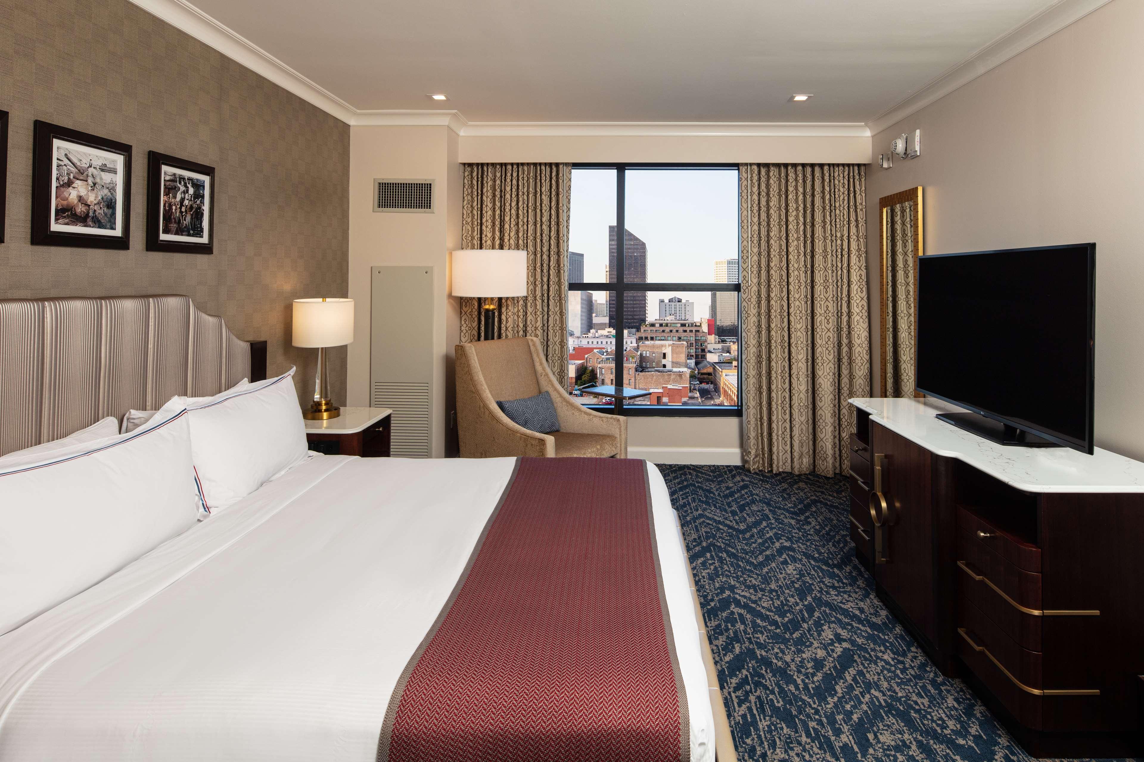 The Higgins Hotel New Orleans, Curio Collection By Hilton Esterno foto