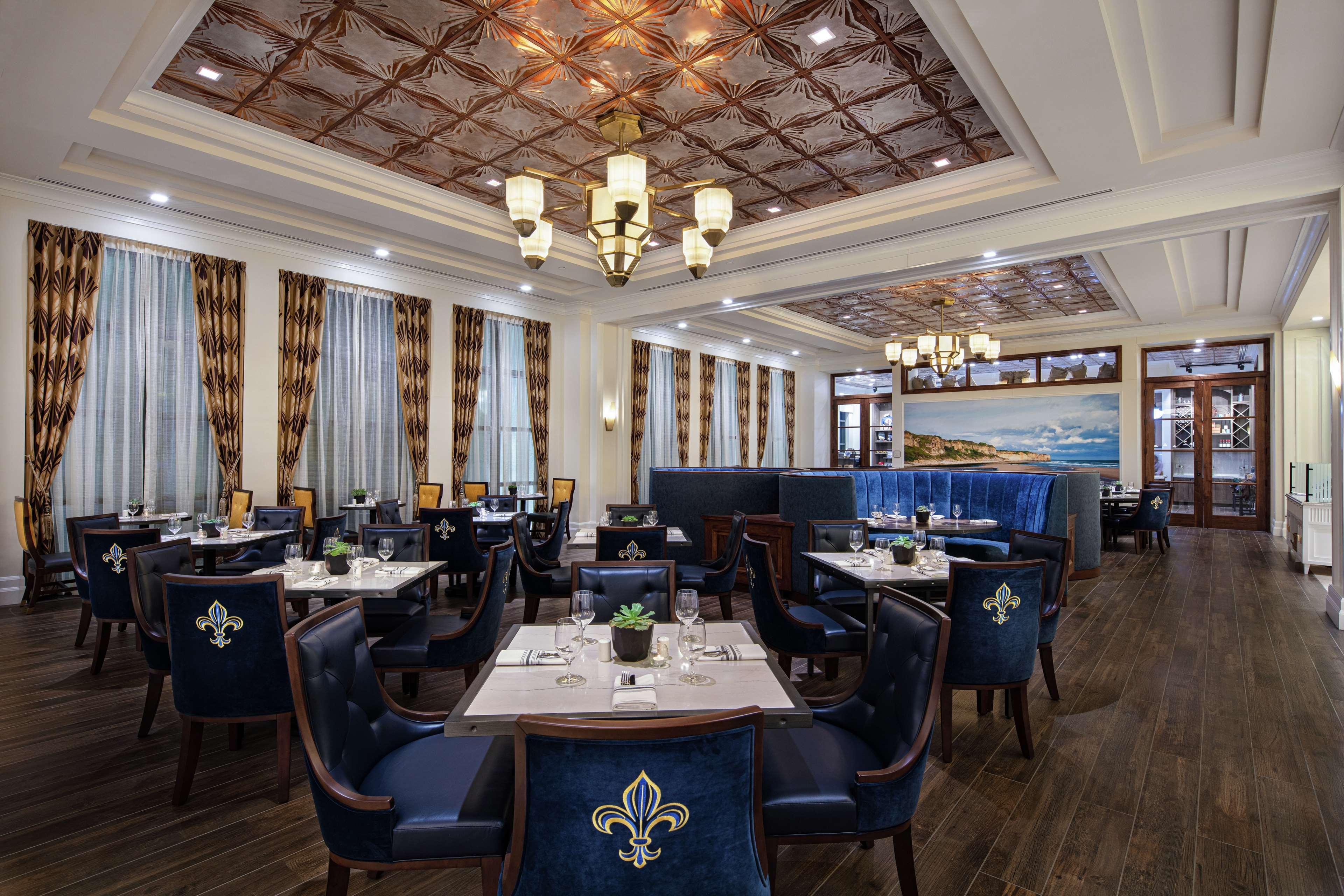 The Higgins Hotel New Orleans, Curio Collection By Hilton Esterno foto