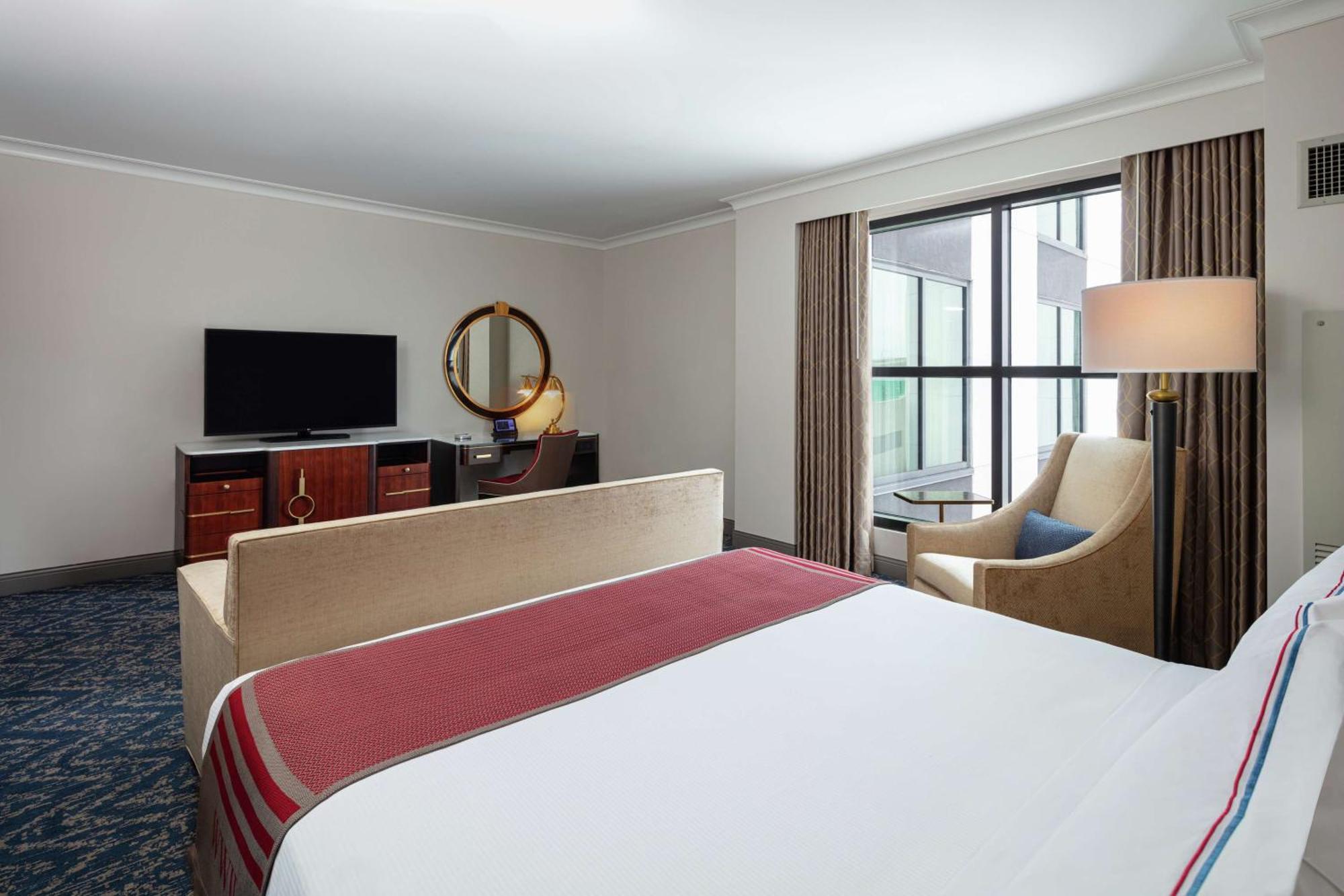 The Higgins Hotel New Orleans, Curio Collection By Hilton Esterno foto