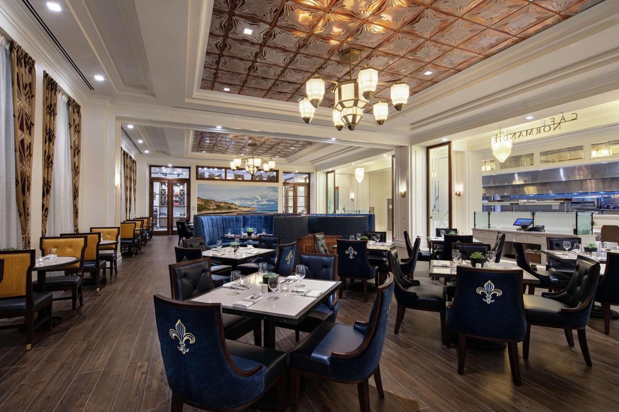 The Higgins Hotel New Orleans, Curio Collection By Hilton Esterno foto
